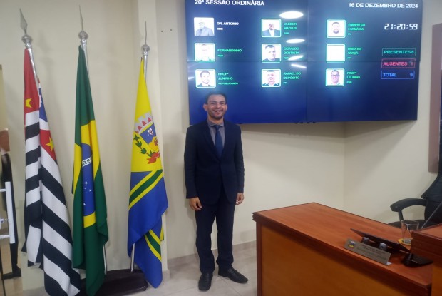 Câmara Municipal de Piquete Investe na Modernização do Plenário com Sistema de Transmissão e Votação Eletrônica